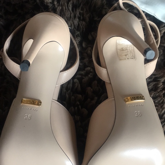 Woman’s Gucci Malaga Kid Skin Rose square Toe Heels in size 38. Never worn . - Picture 4 of 6
